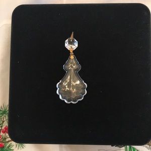 🎀 Vintage French Cut Crystal Pendant- You will 💕 love this piece of glamour.